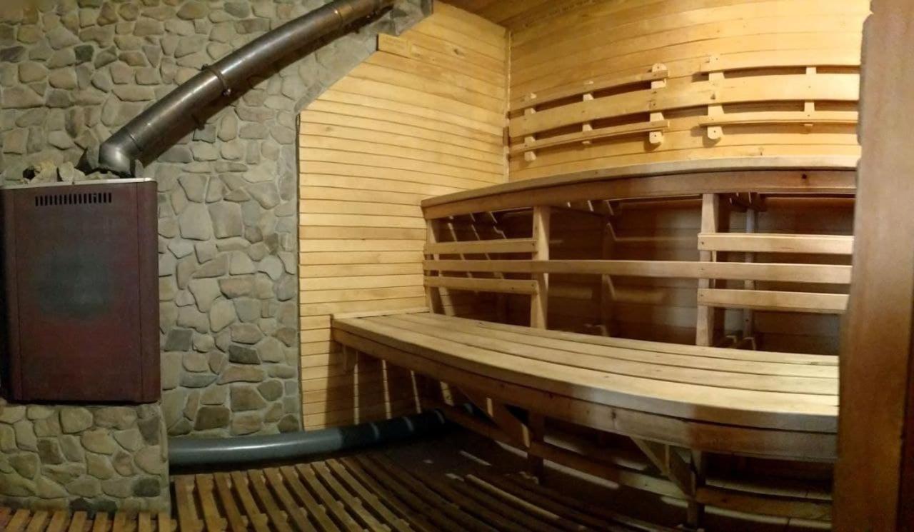 Солодка Мить Hotel Slavske Ngoại thất bức ảnh