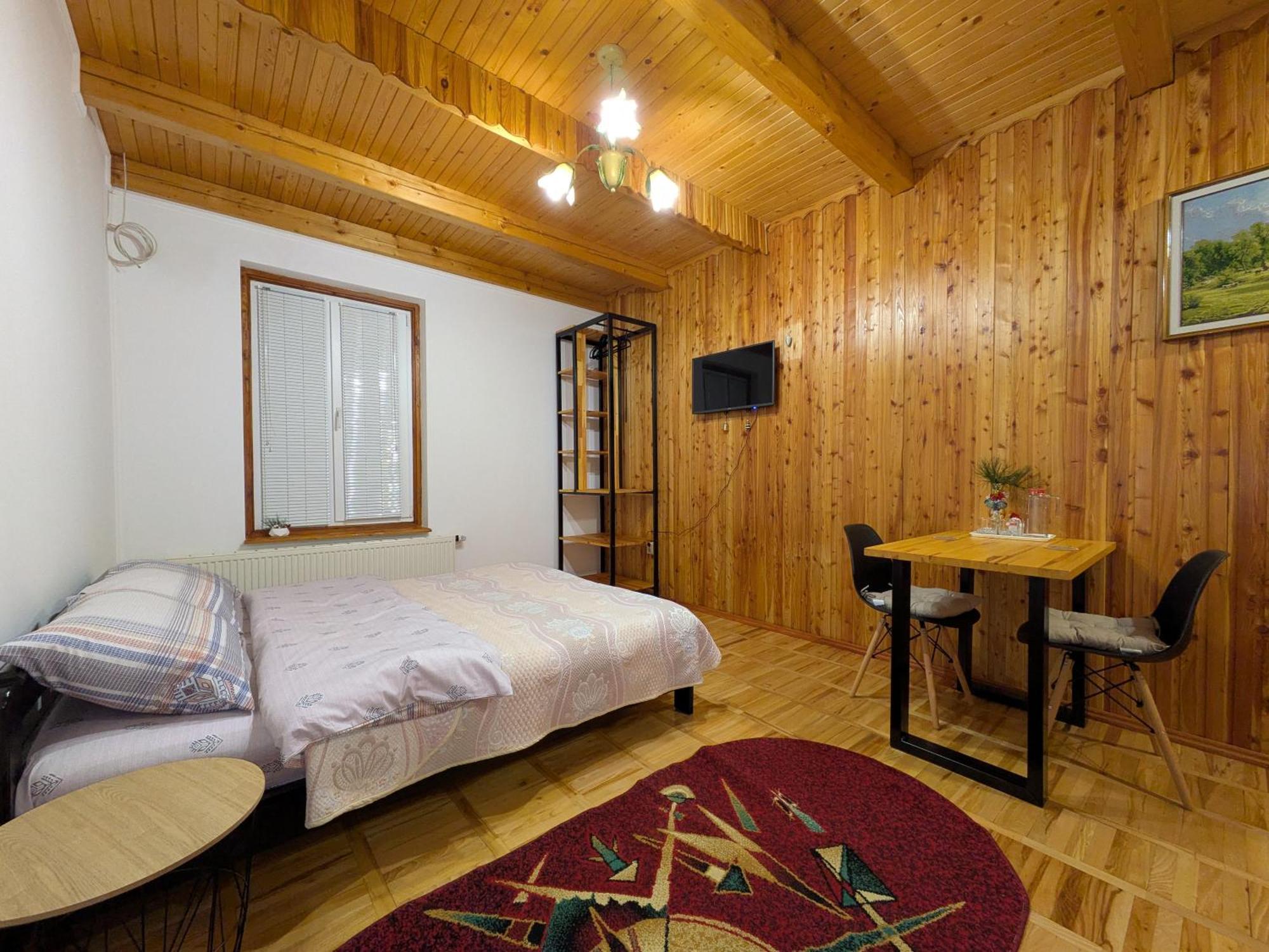 Солодка Мить Hotel Slavske Ngoại thất bức ảnh