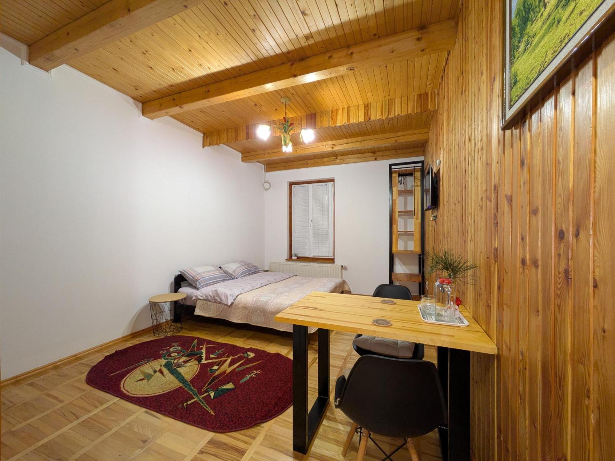 Солодка Мить Hotel Slavske Ngoại thất bức ảnh