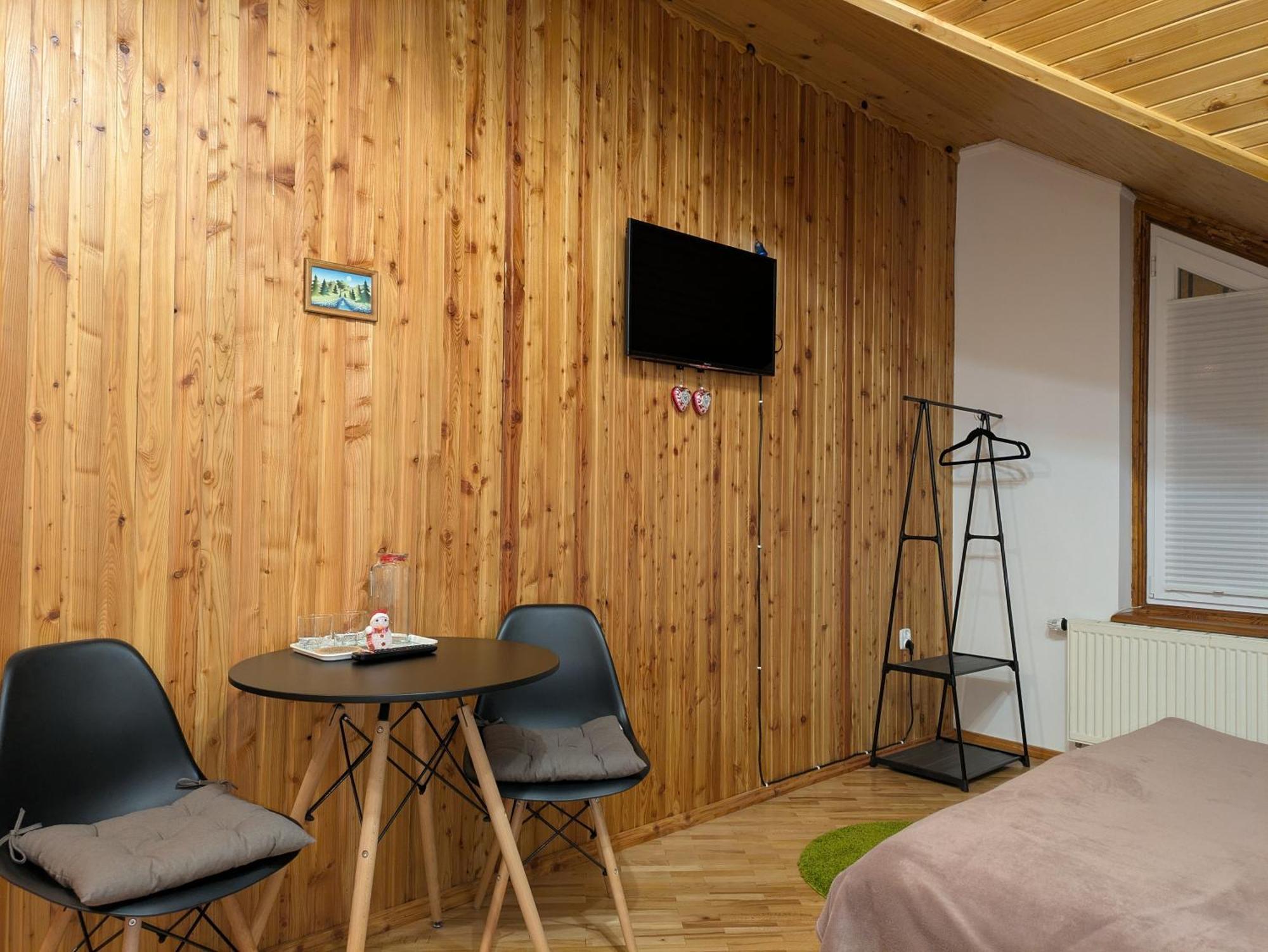 Солодка Мить Hotel Slavske Ngoại thất bức ảnh