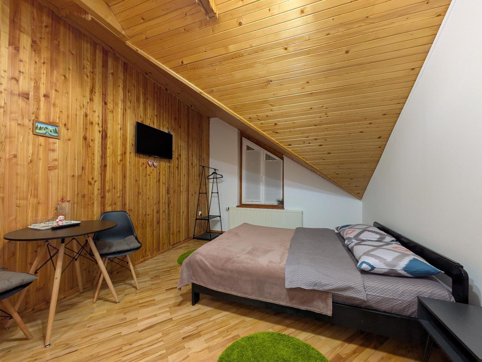 Солодка Мить Hotel Slavske Ngoại thất bức ảnh