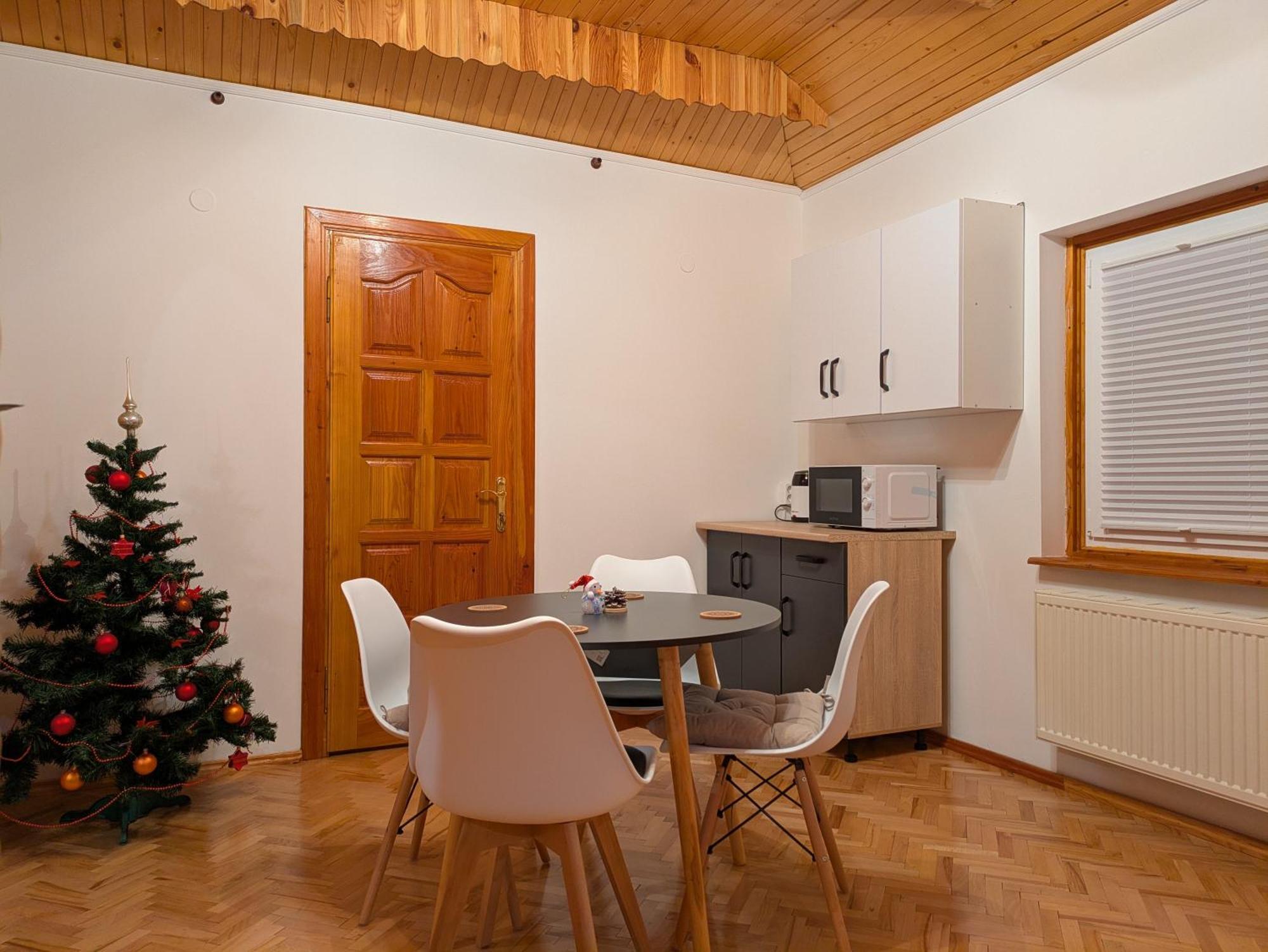 Солодка Мить Hotel Slavske Ngoại thất bức ảnh